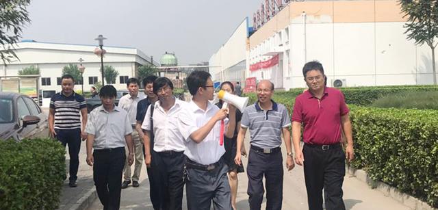 湘西州永顺县委副书记、县长陈海波光临资源宝运莱集团调查调研