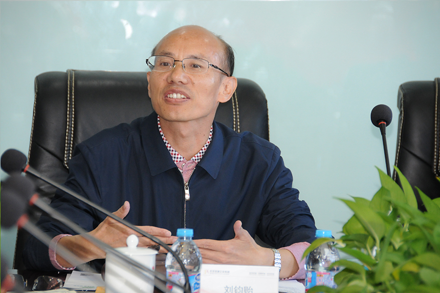 董事长.jpg